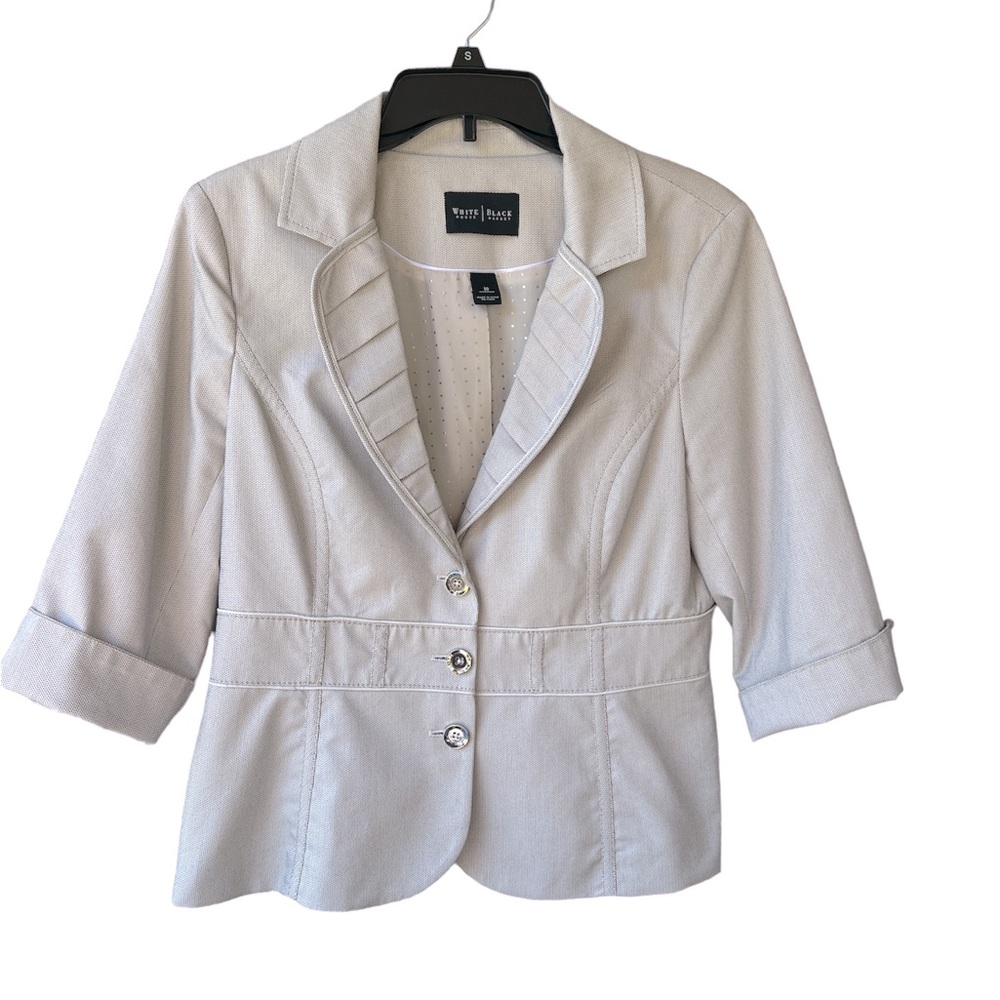 WhiteHouseBlackMarket Women’s jacket/blazer light tan with cream piping …